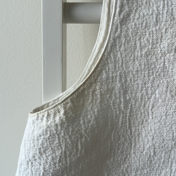 White textured crop top - Picture 2 of 4